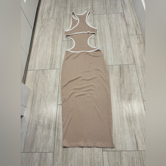 Amazon Women’s Tan White Cut Out Maxi Body Con Dress - Picture 3 of 4